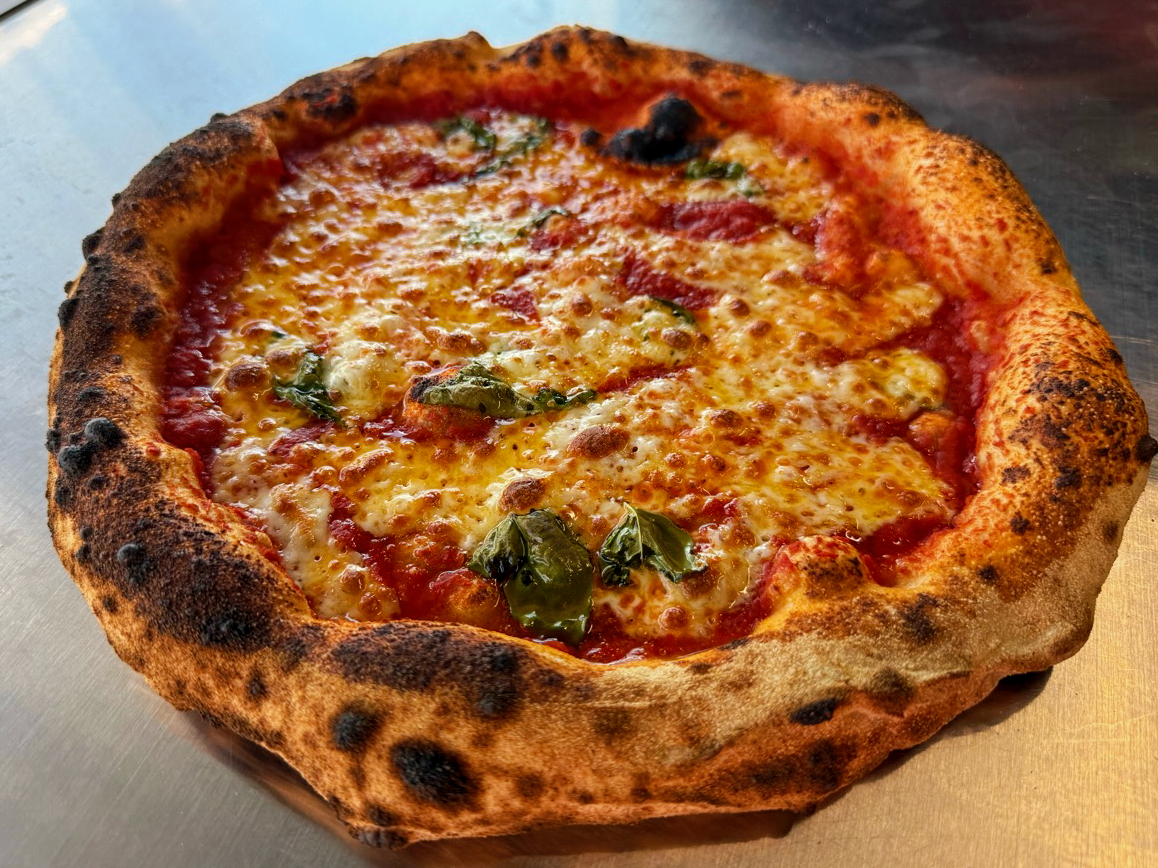 Solo Italiano Margherita pizza, photographed by Brisbane Food Guide